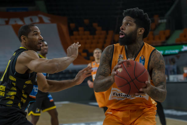 左后卫位置 左后卫位置