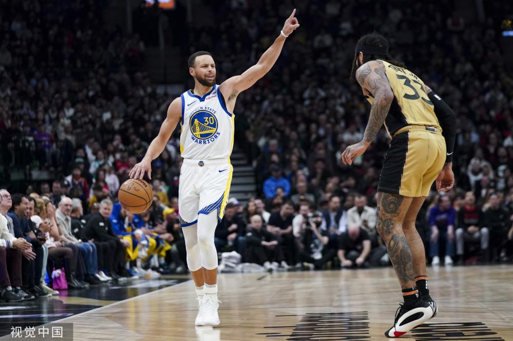 尤其在一个 尤其在一个