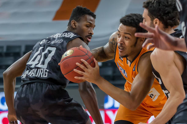 每年都有人 每年都有人