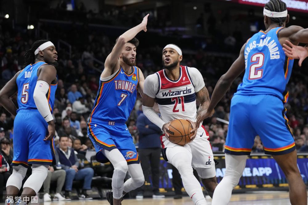 公牛以三角 公牛以三角